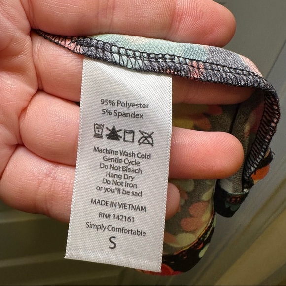 NWT LuLaRoe Multicolor Floral Print Azure Skirt size Small - Picture 3 of 9